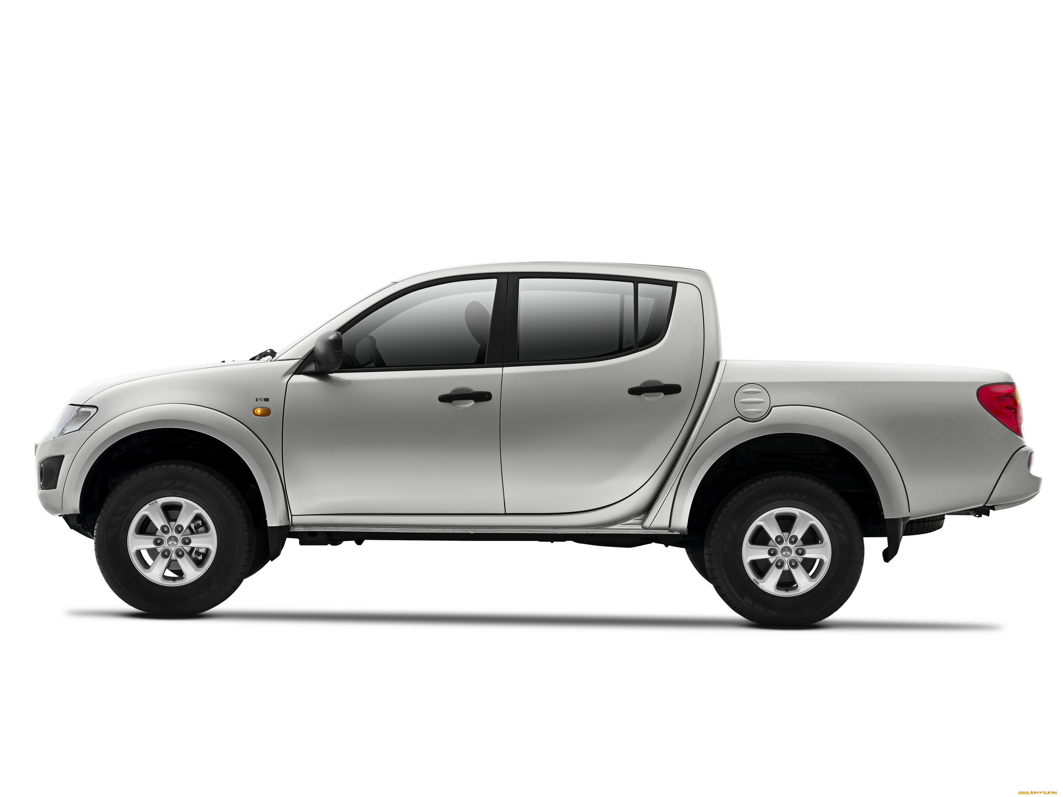 Mitsubishi l200 Р¶РµР»С‚С‹Р№